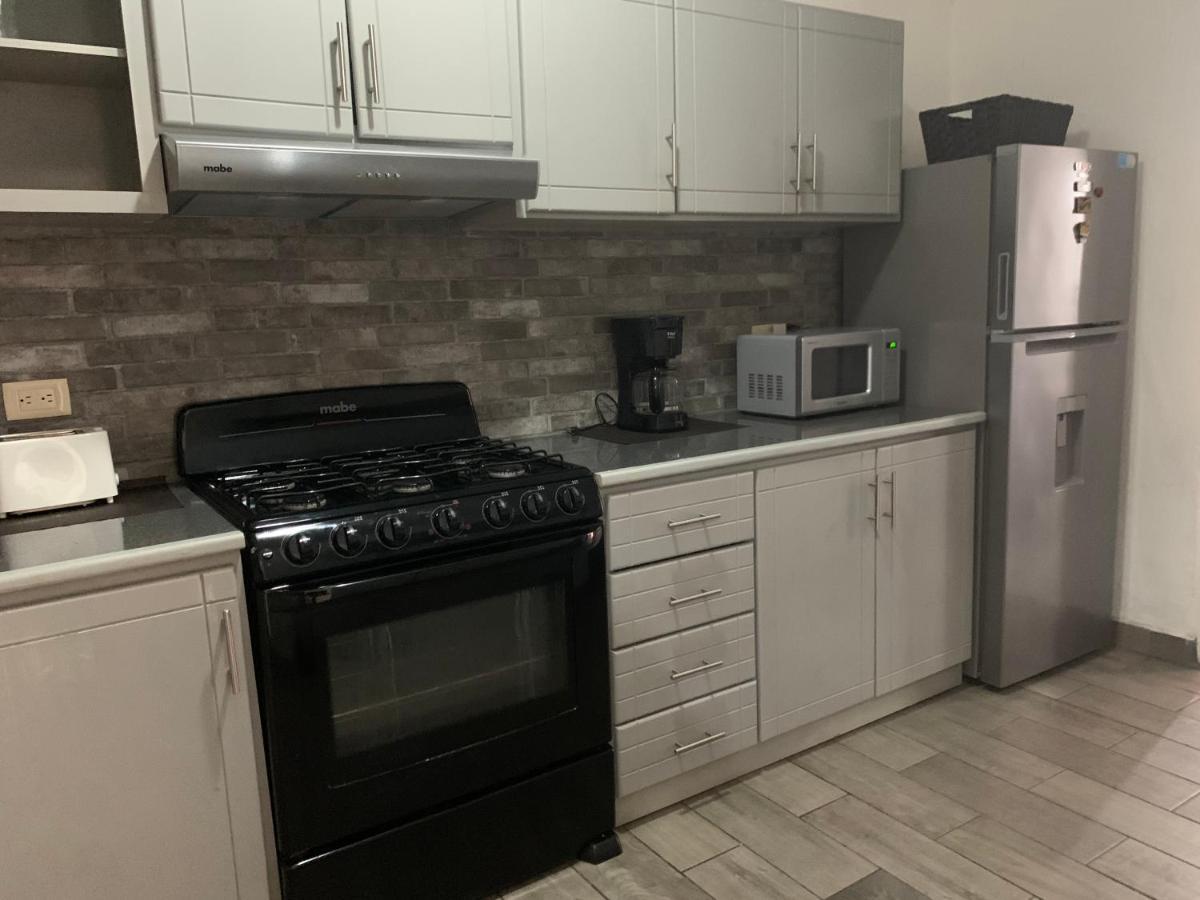 Casa Madero Beautiful 2Br Apt One Block From Malecon! Best Location! La Paz Buitenkant foto